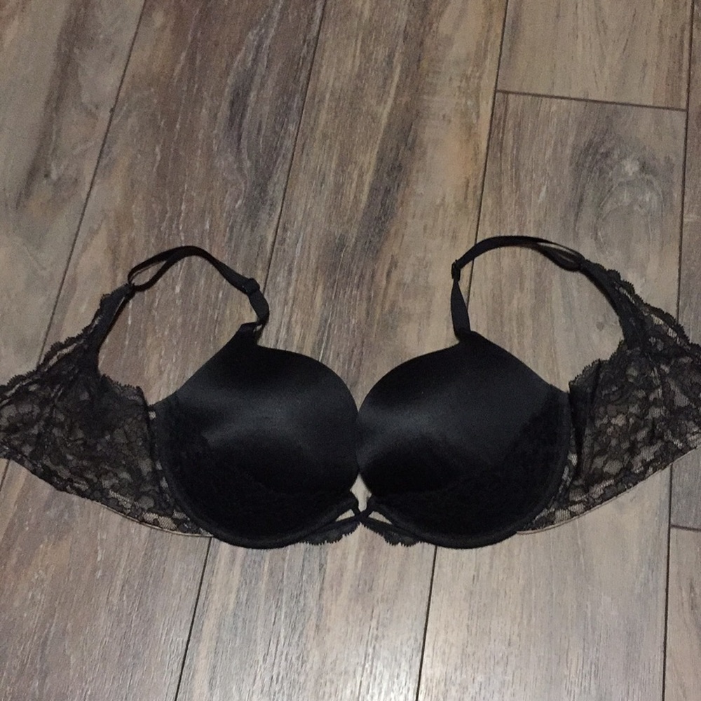 EUC Victoria’s Secret Bra 34D